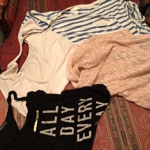 👚👕BUNDLE OF TOPS- SM/MED